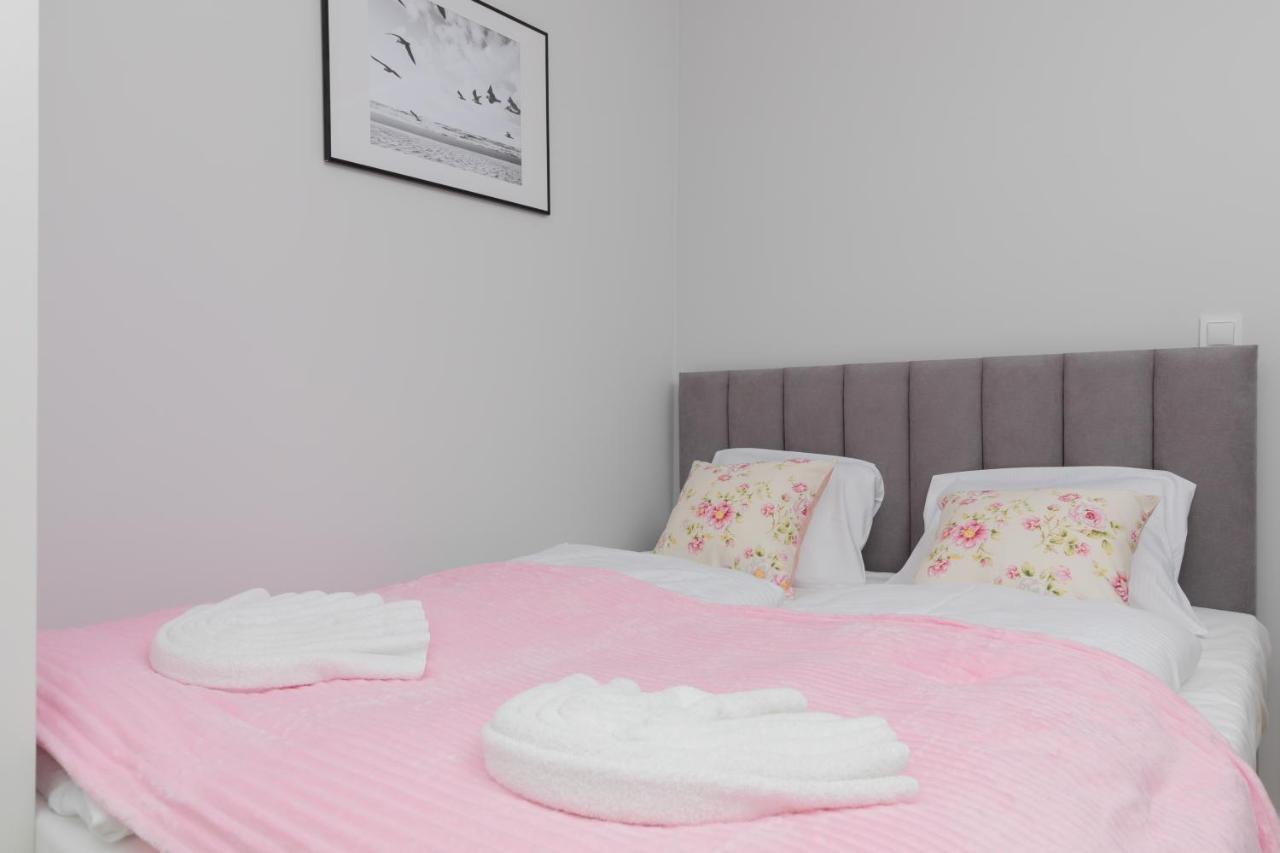 Little Laguna Apartments Sauna & Parking By Noclegi Renters ミエンジボジェ エクステリア 写真