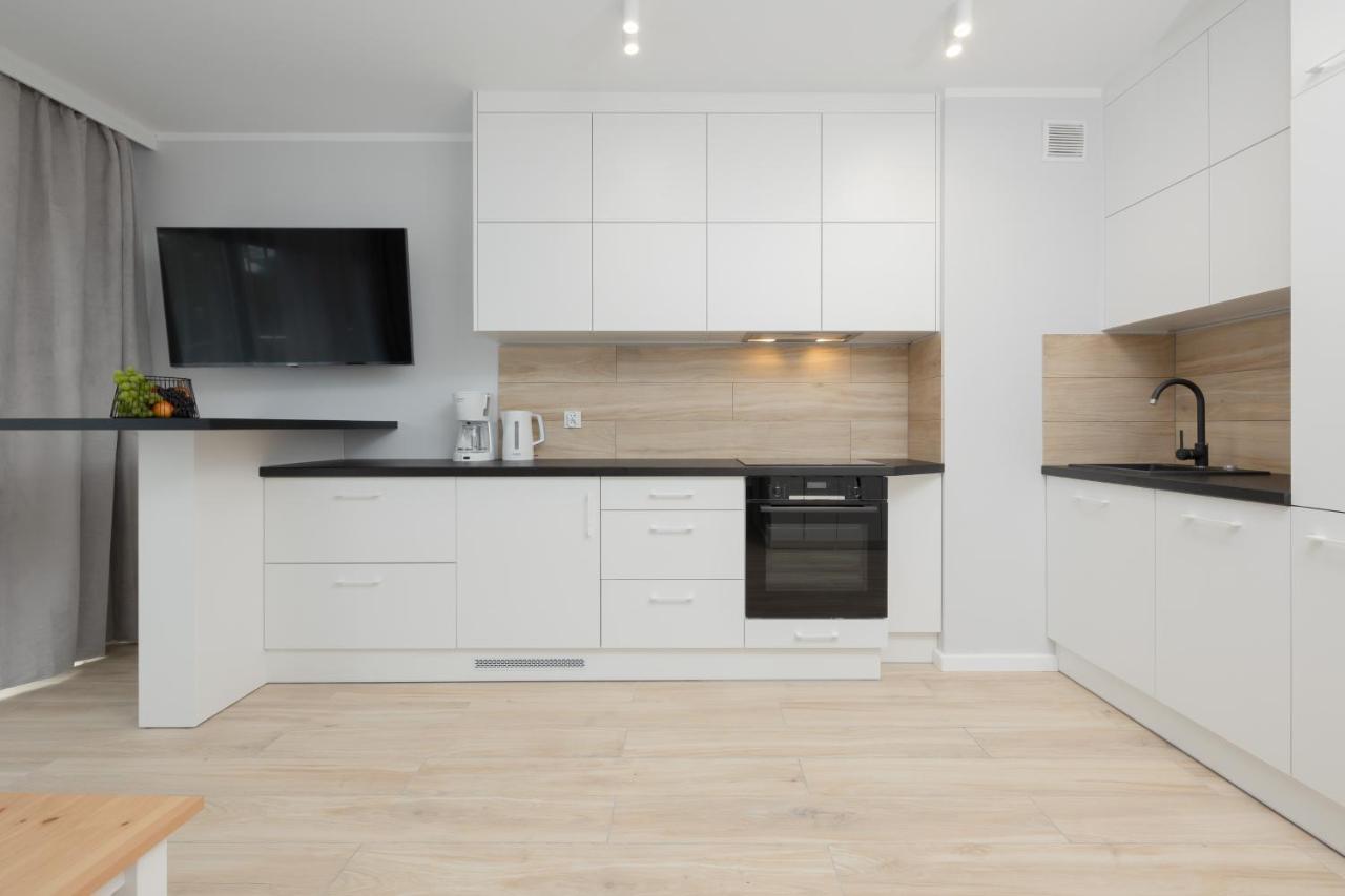 Little Laguna Apartments Sauna & Parking By Noclegi Renters ミエンジボジェ エクステリア 写真