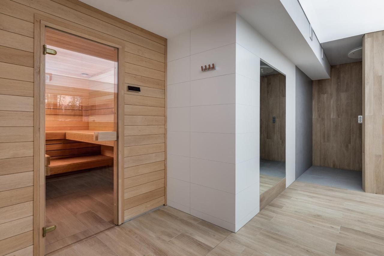 Little Laguna Apartments Sauna & Parking By Noclegi Renters ミエンジボジェ エクステリア 写真
